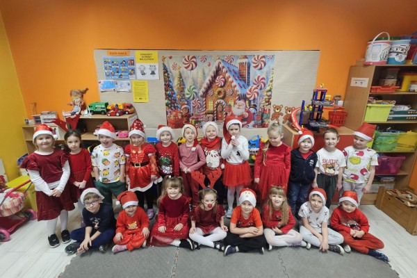 Mikołaj w grupie MOTYLKÓW