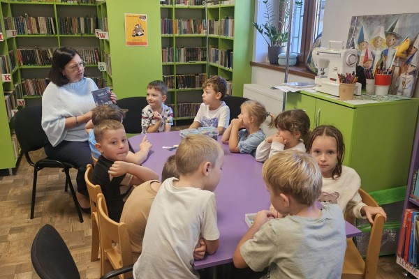 MOTYLKI z wizytą w Gminnej Bibliotece w Tworogu