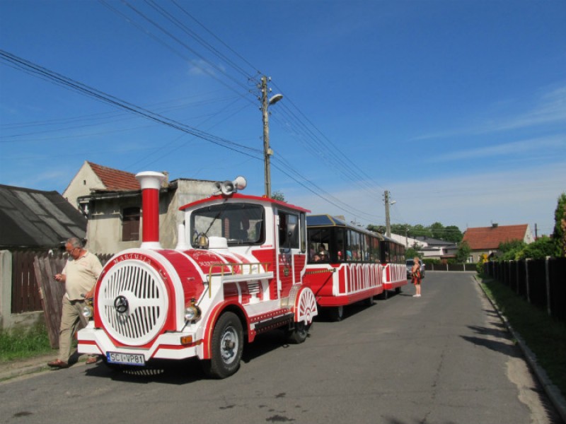Mijają szybko chwile.